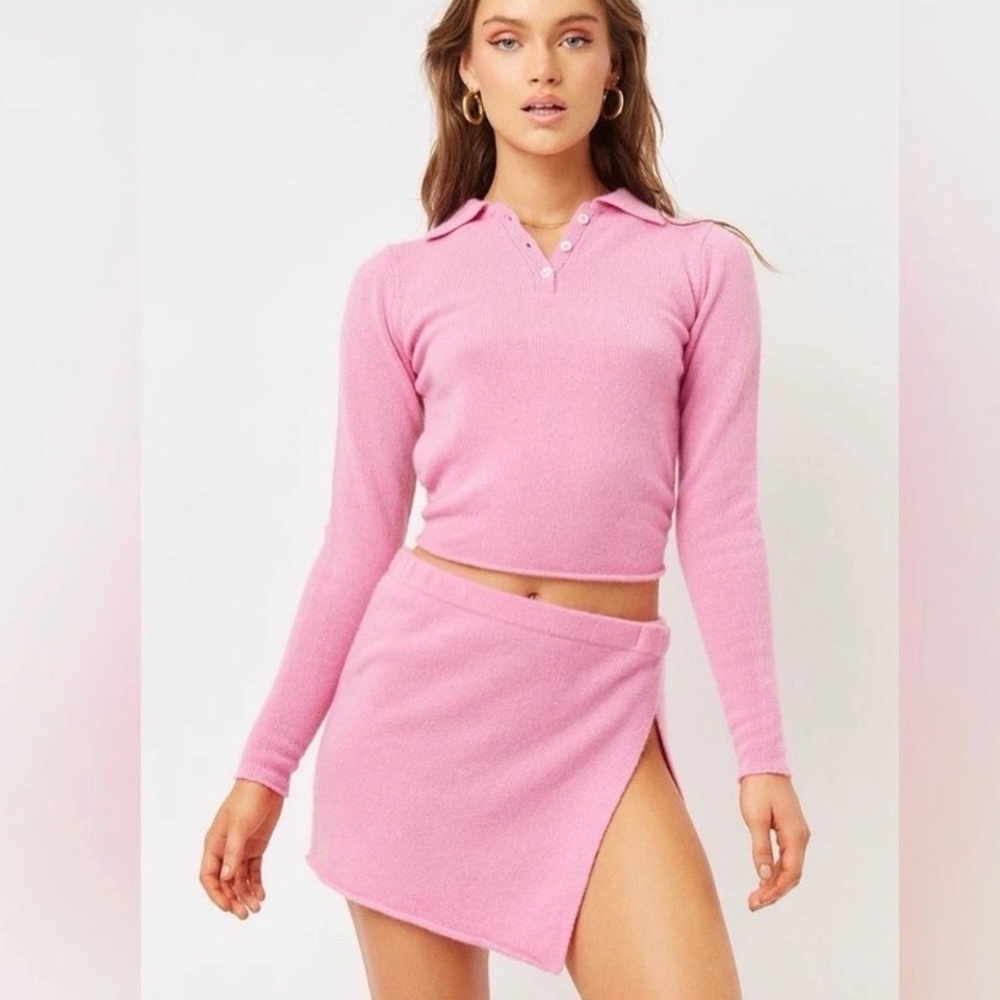 FRANKIES BIKINIS Mary Jane 100% Cashmere Polo Open Tie Back Sweater Medium Rose - Picture 2 of 10